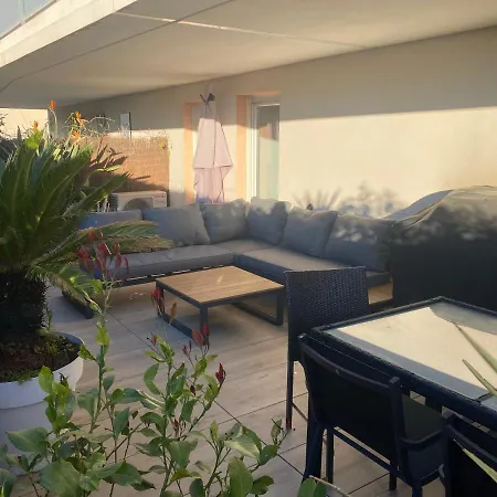 Superbe T3 De Standing En Rdc Avec Grande Terrasse Apartamento